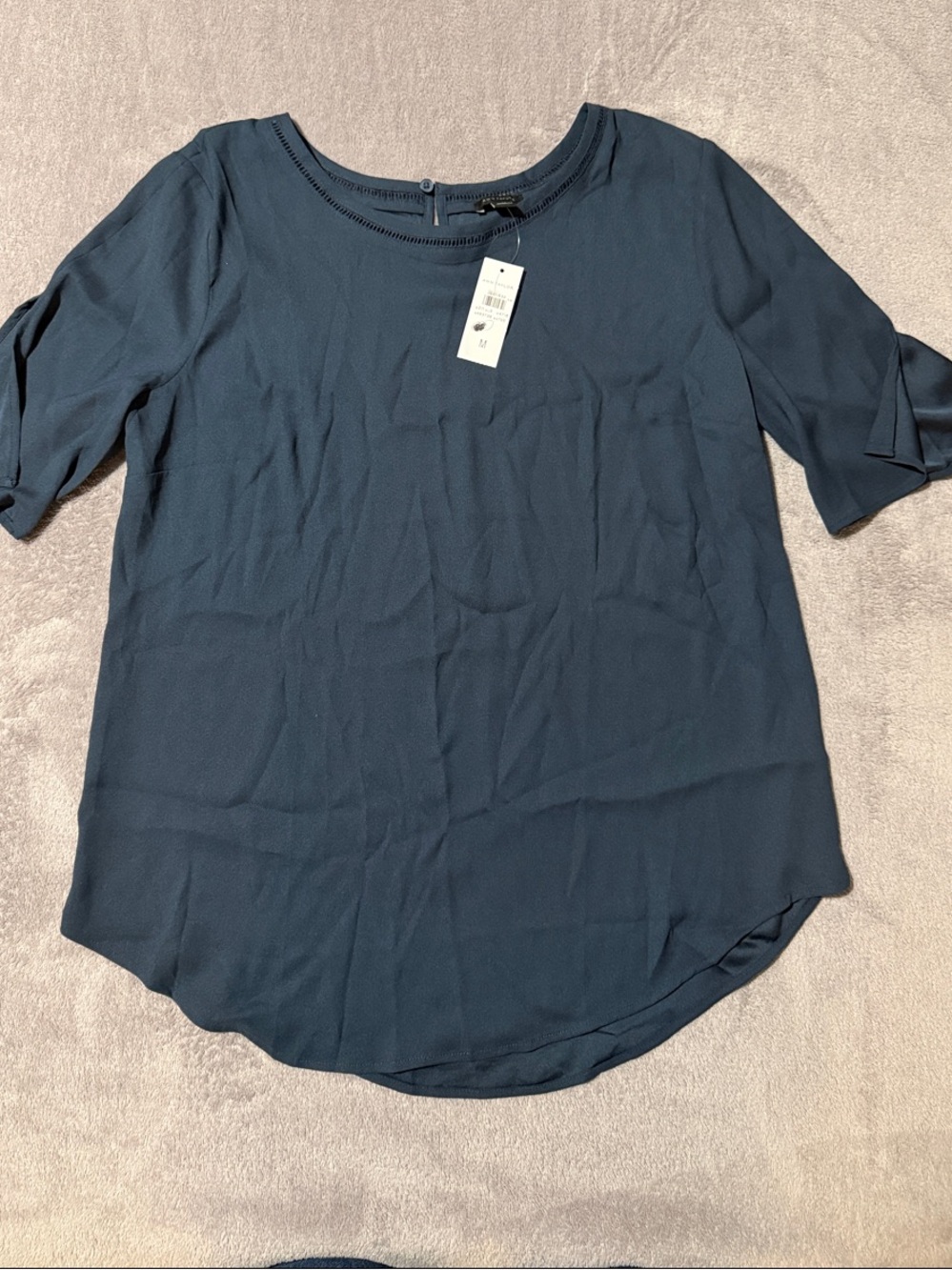 Ann Taylor Short-Sleeve Scoop Neck Blouse - Size Medium
